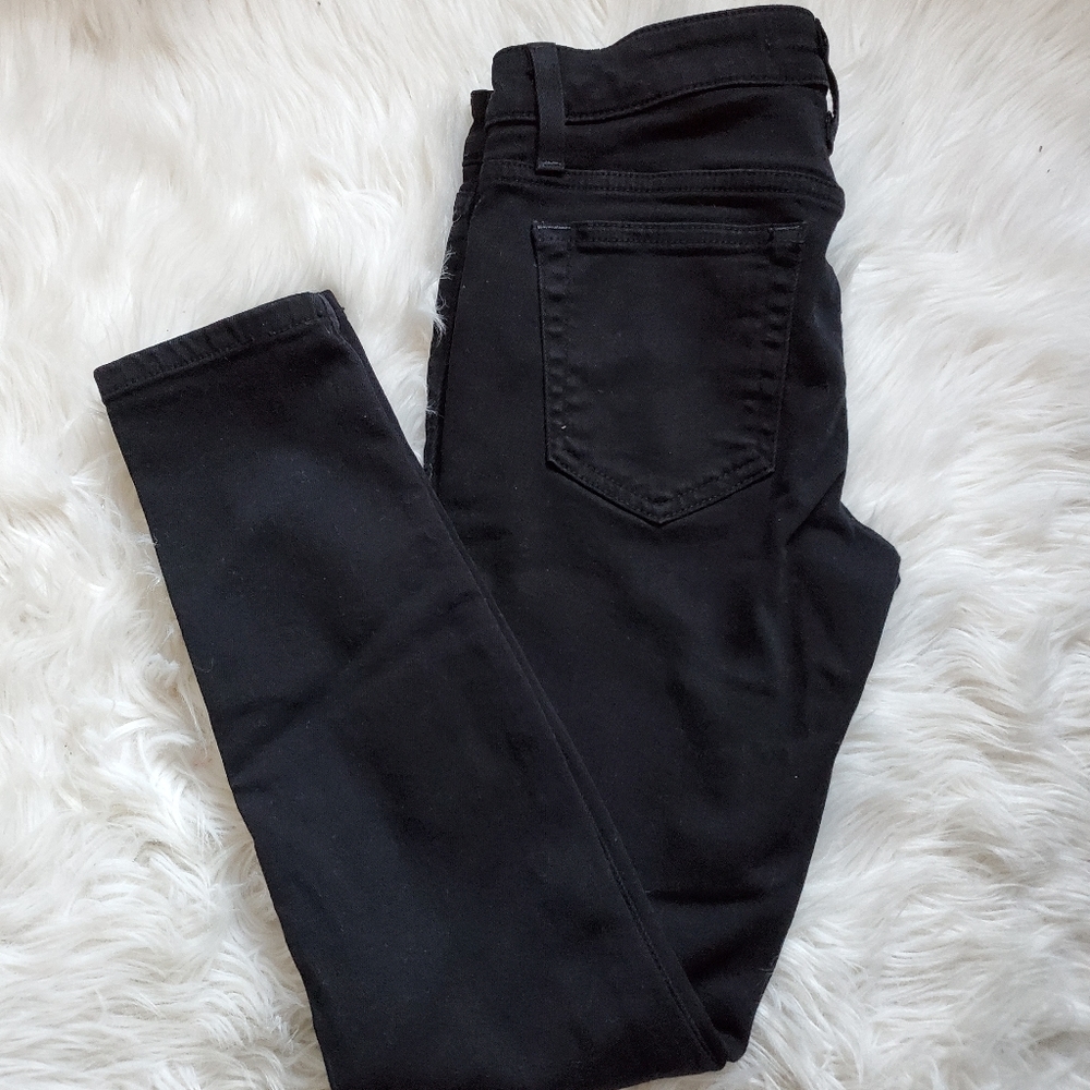 Joe's Jean's Black skinny ankle